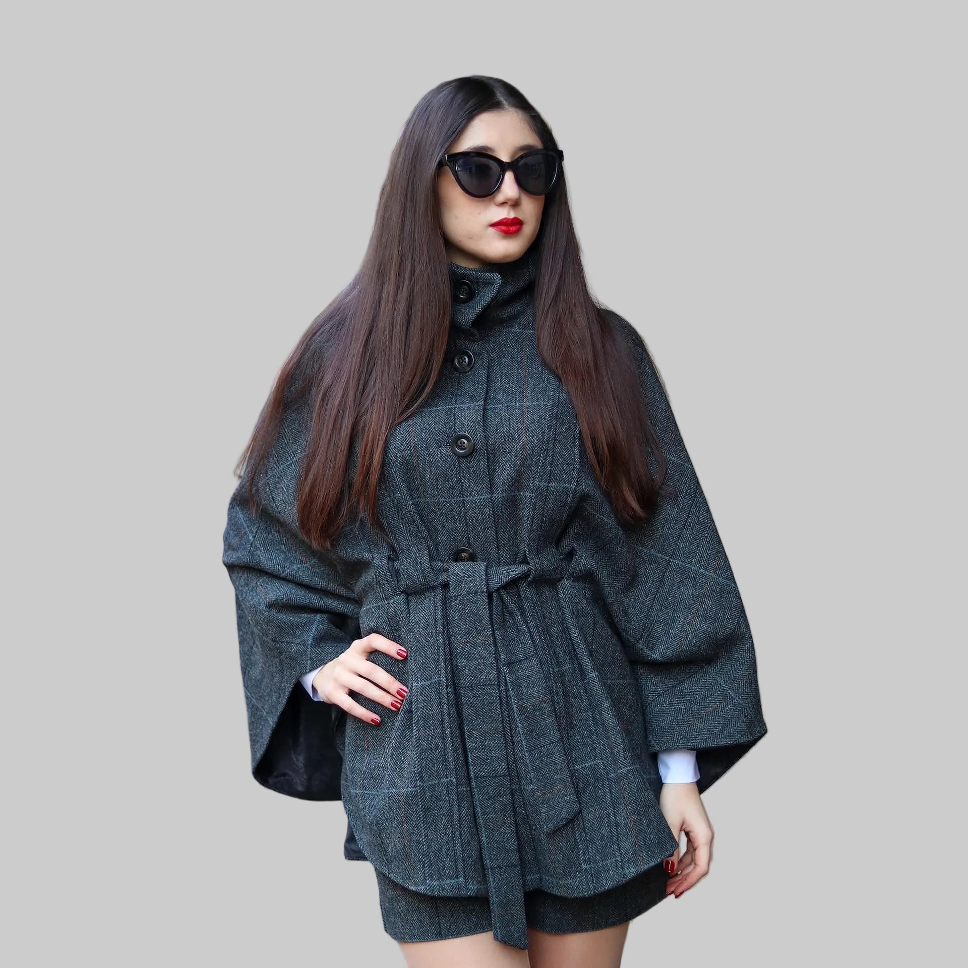 Дамско пончо в сиво каре