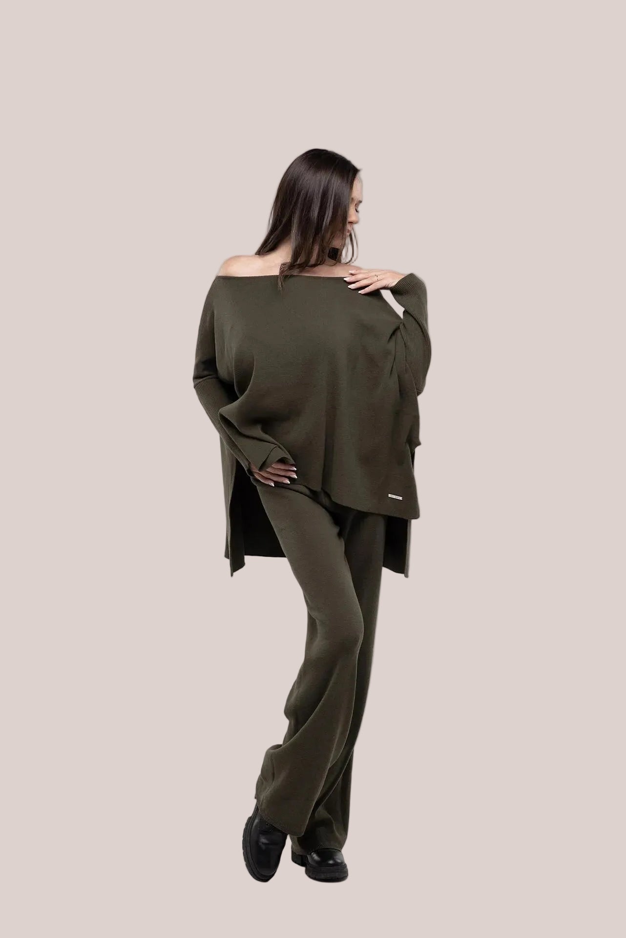 Сет от топ и панталон в зелено