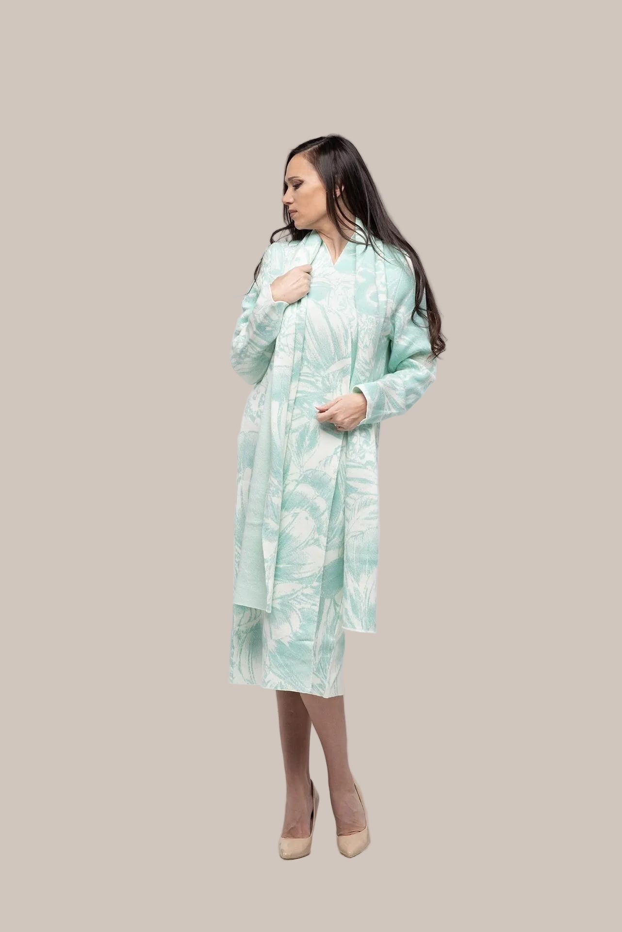 Дълга флорална жилетка в зелено