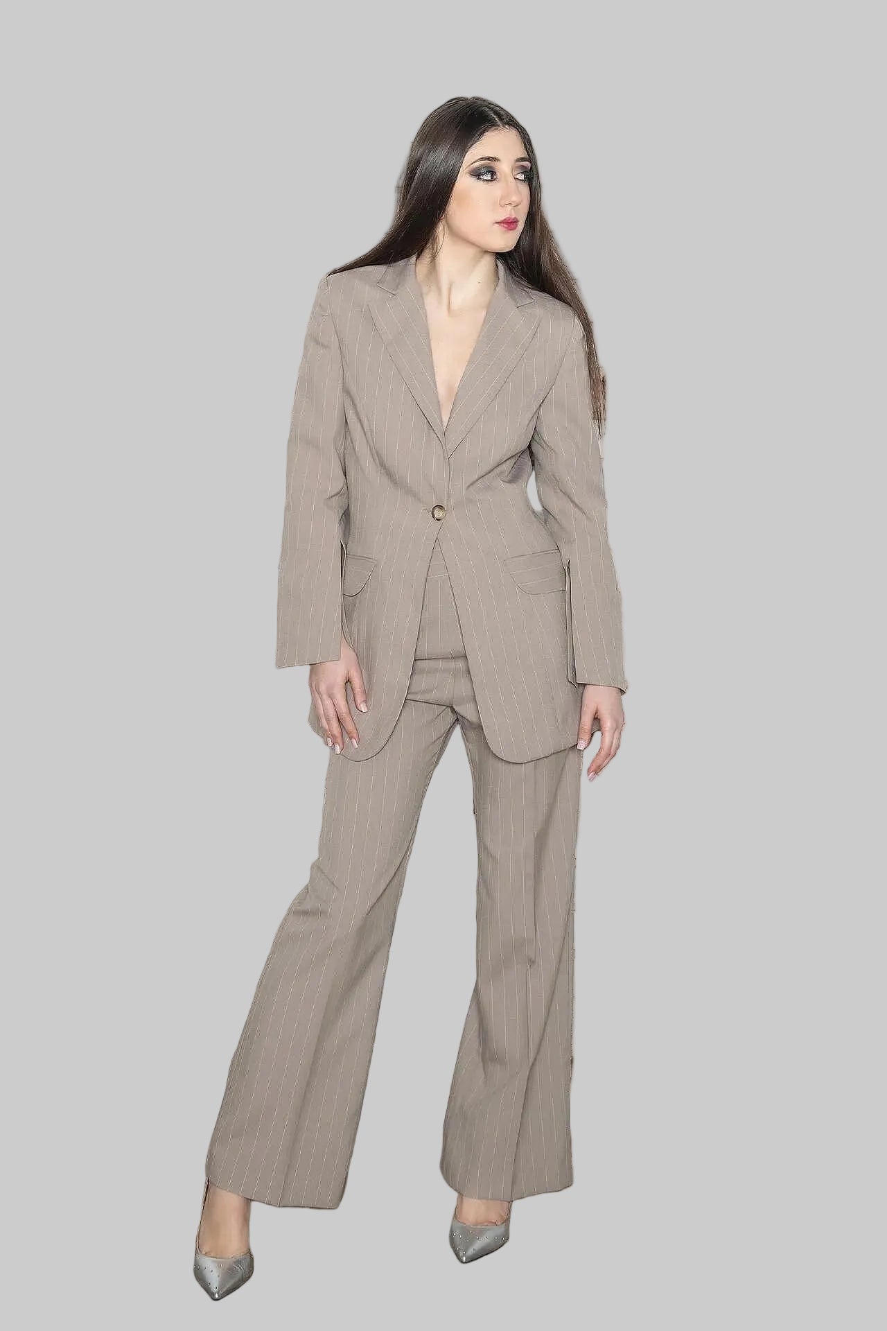 Дамски костюм в бежово райе 