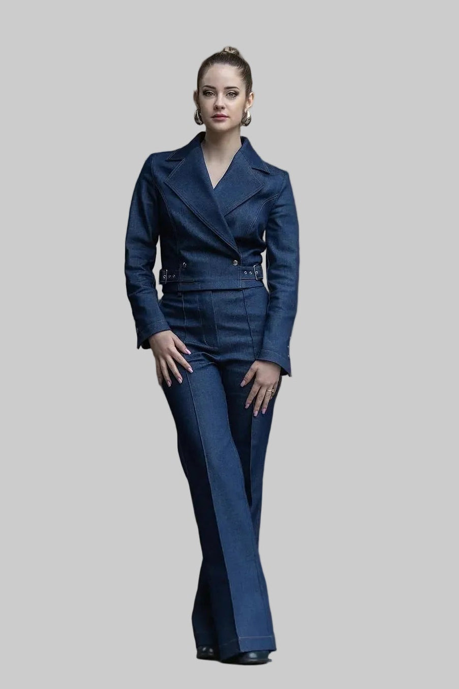 Дамски дънков костюм 