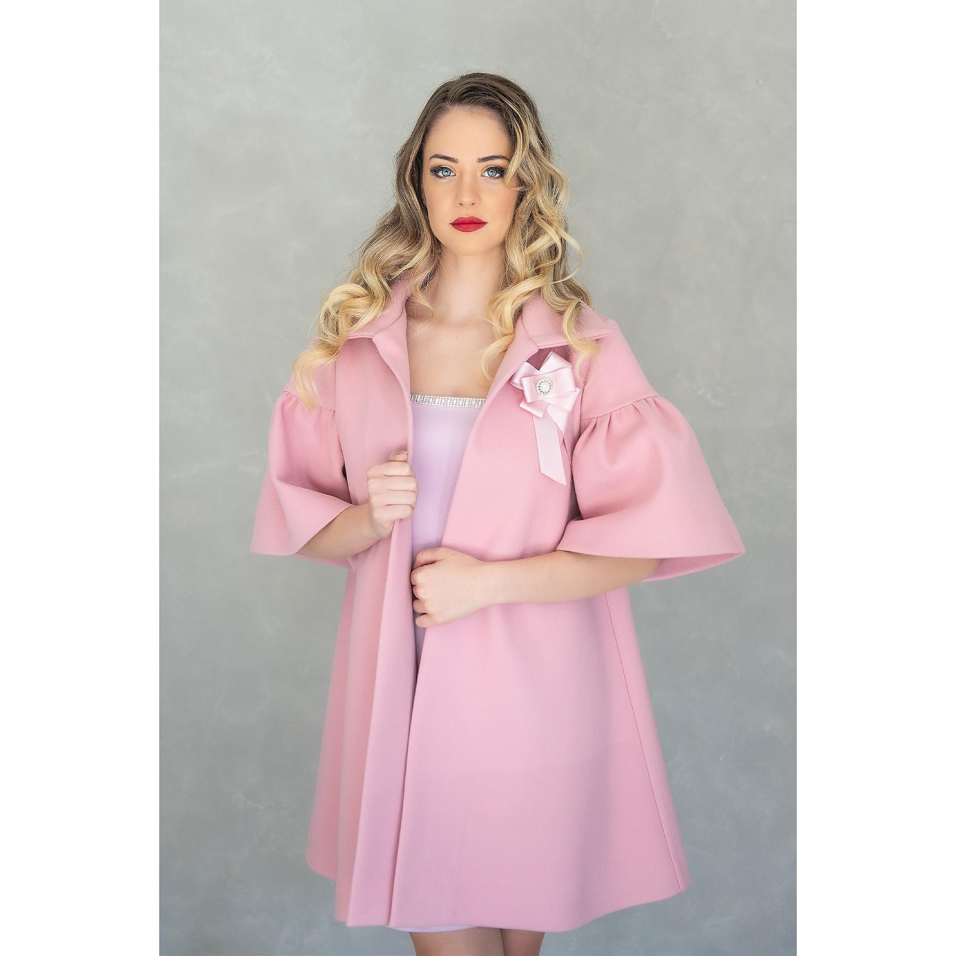 Розово дамско палто 