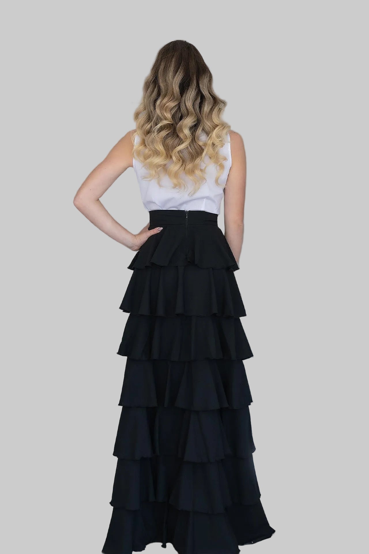 Сет от бяла риза и дълга пола с воали 