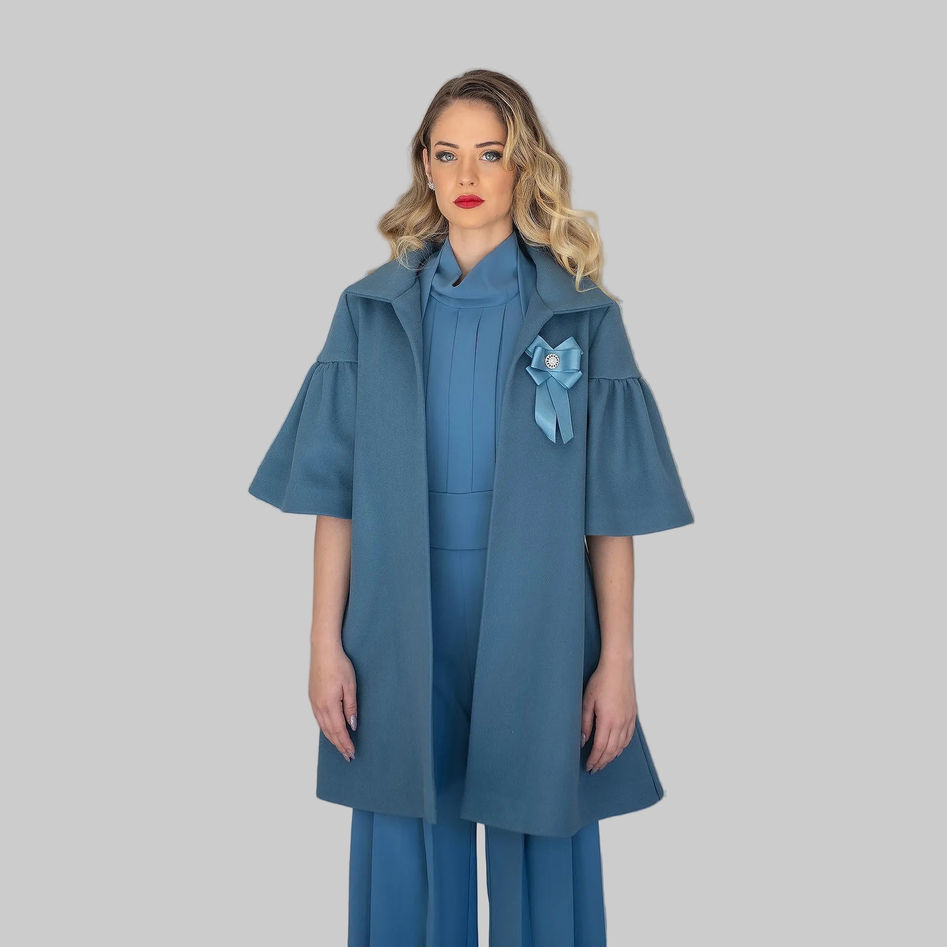 Синьо дамско палто 